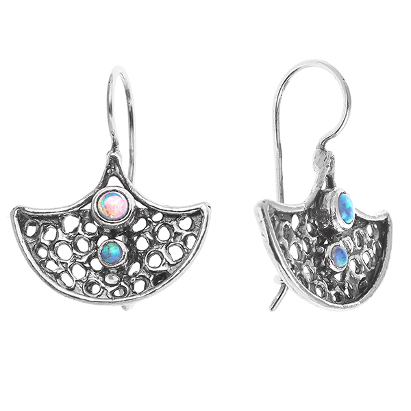 

Серебряные серьги Yaffo с синт. опалом SAE484