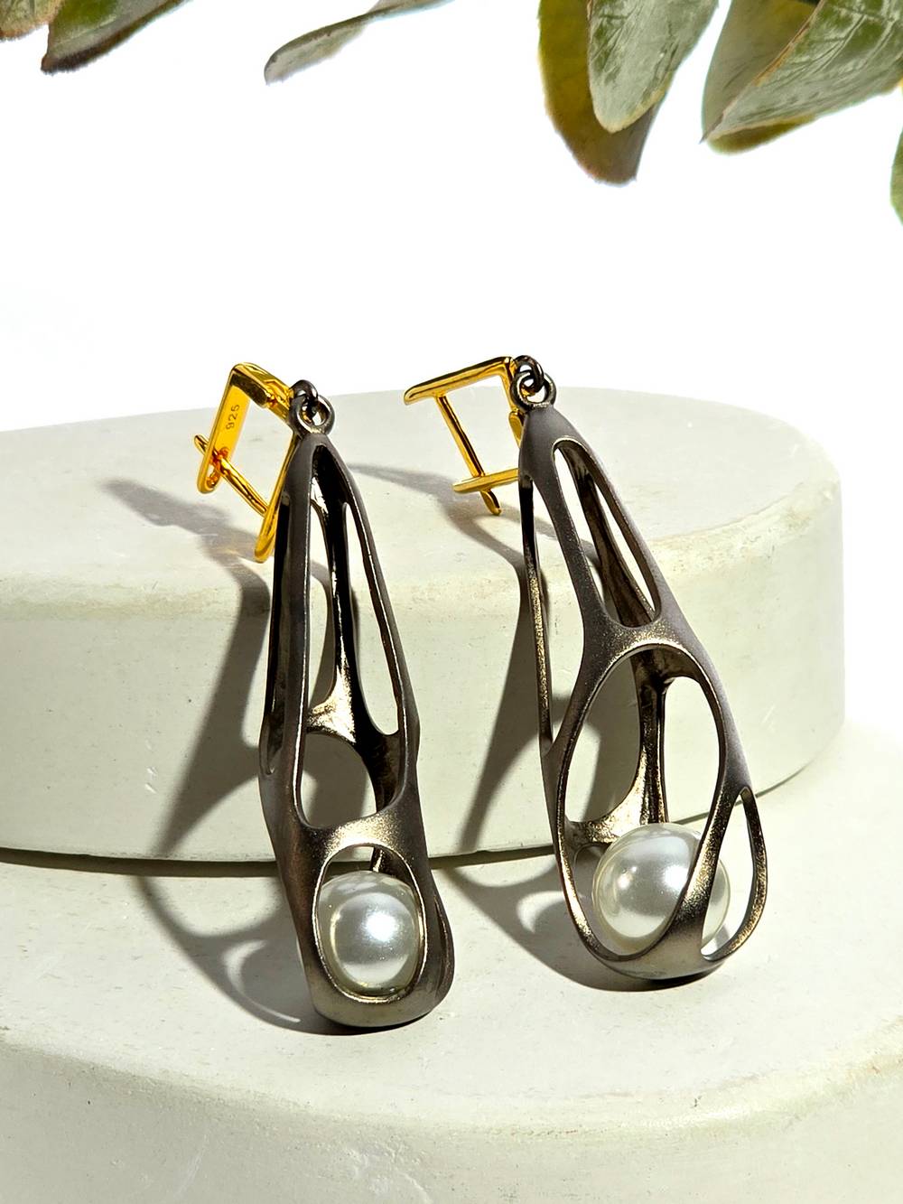 Серебряные серьги с жемчугом 