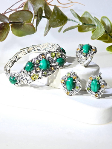 Серебряное кольцо