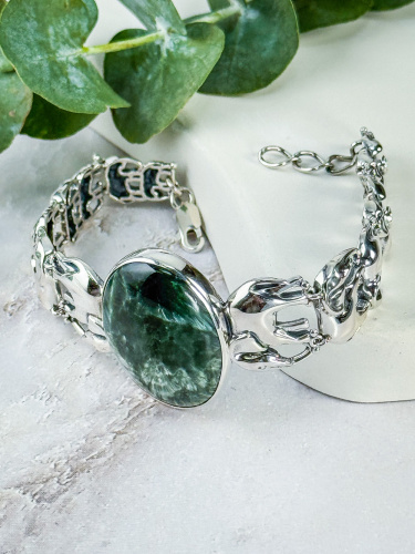 Серебряный браслет ETERI с клинохлором