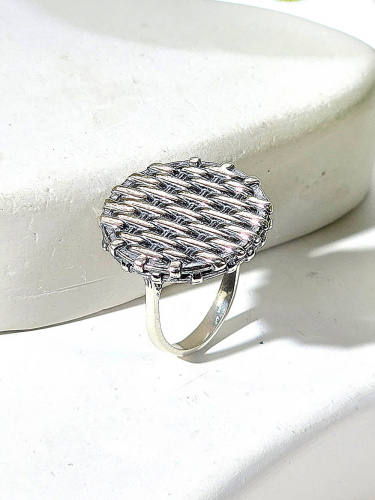 Серебряное кольцо