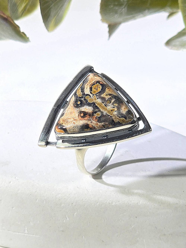 Серебряное кольцо ETERI с яшмой