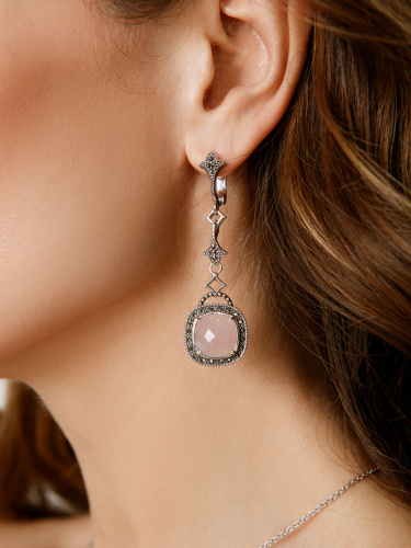 Серебряные серьги ALEXANDRE VASSILIEV с розовым кварцем и марказитами Swarovski