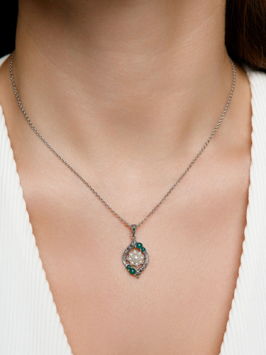 Серебряный кулон на цепи ALEXANDRE VASSILIEV с агатом, микрожемчугом и марказитами Swarovski