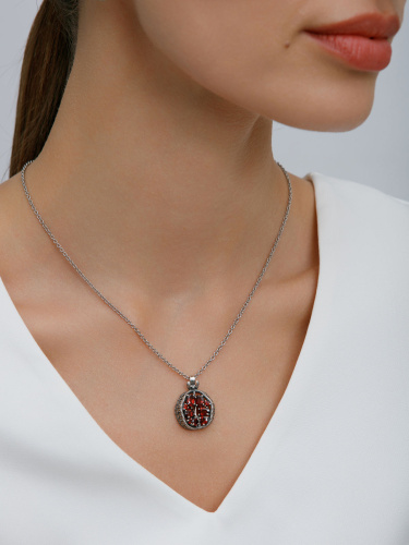 Серебряный кулон ALEXANDRE VASSILIEV с гранатом и марказитами Swarovski