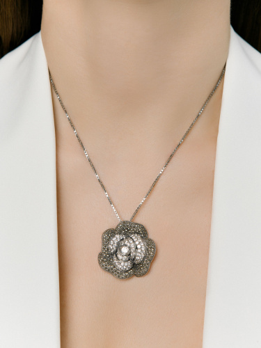 Серебряный кулон на цепи ALEXANDRE VASSILIEV с фианитами и марказитами Swarovski