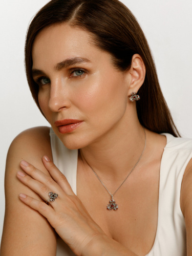 Серебряный кулон на цепи ALEXANDRE VASSILIEV с гранатом и марказитами Swarovski