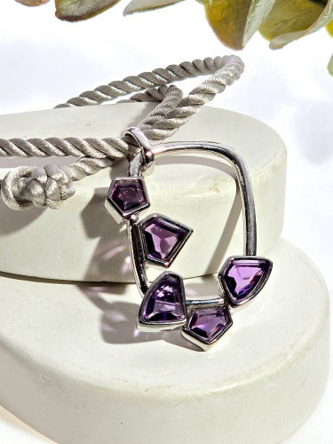 Серебряное колье