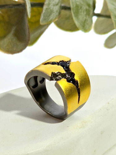 Серебряное кольцо